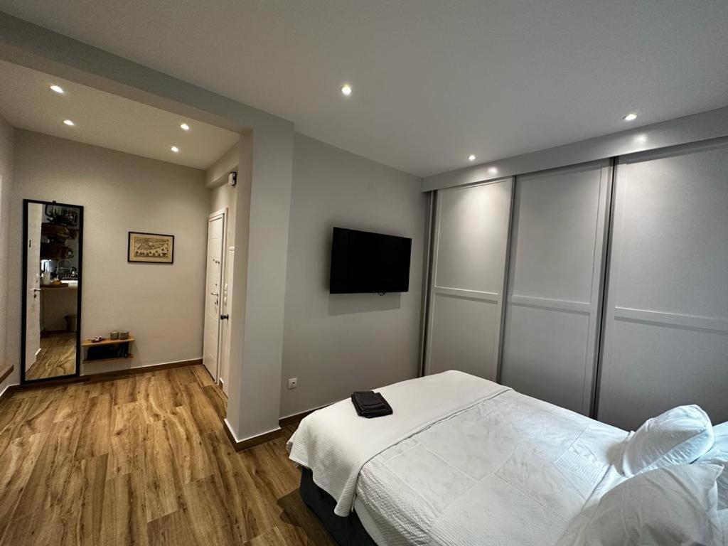Theodore'S Cosy Apartment Corfu  Buitenkant foto